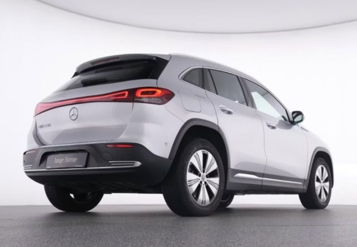 Mercedes-Benz EQA 250 Sport Plus (6)