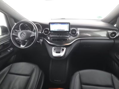 Mercedes-Benz EQV 300 Long (8)