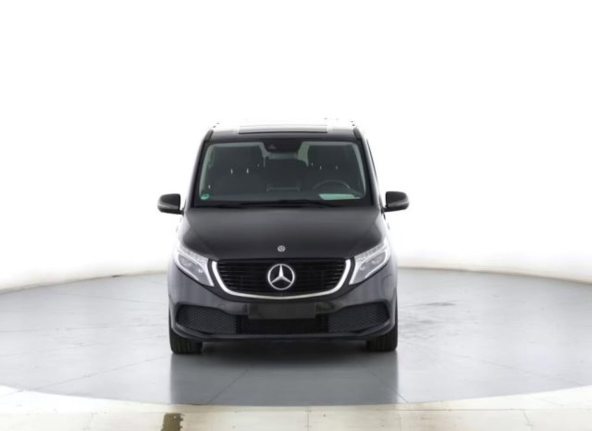 Mercedes-Benz EQV 300 Long (2)