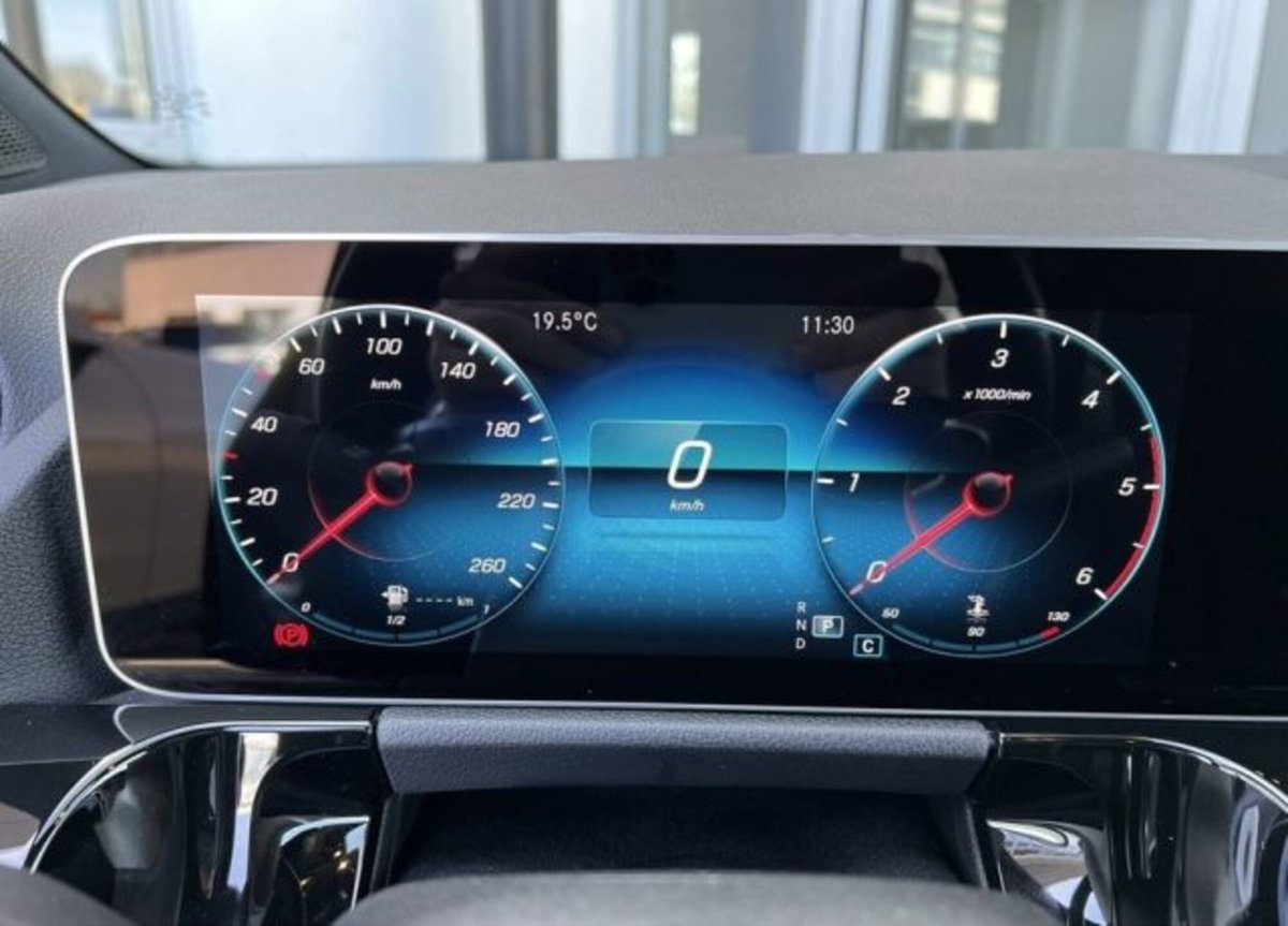 Mercedes-Benz GLA SUV 220 d Automatic 4Matic Premium (16)