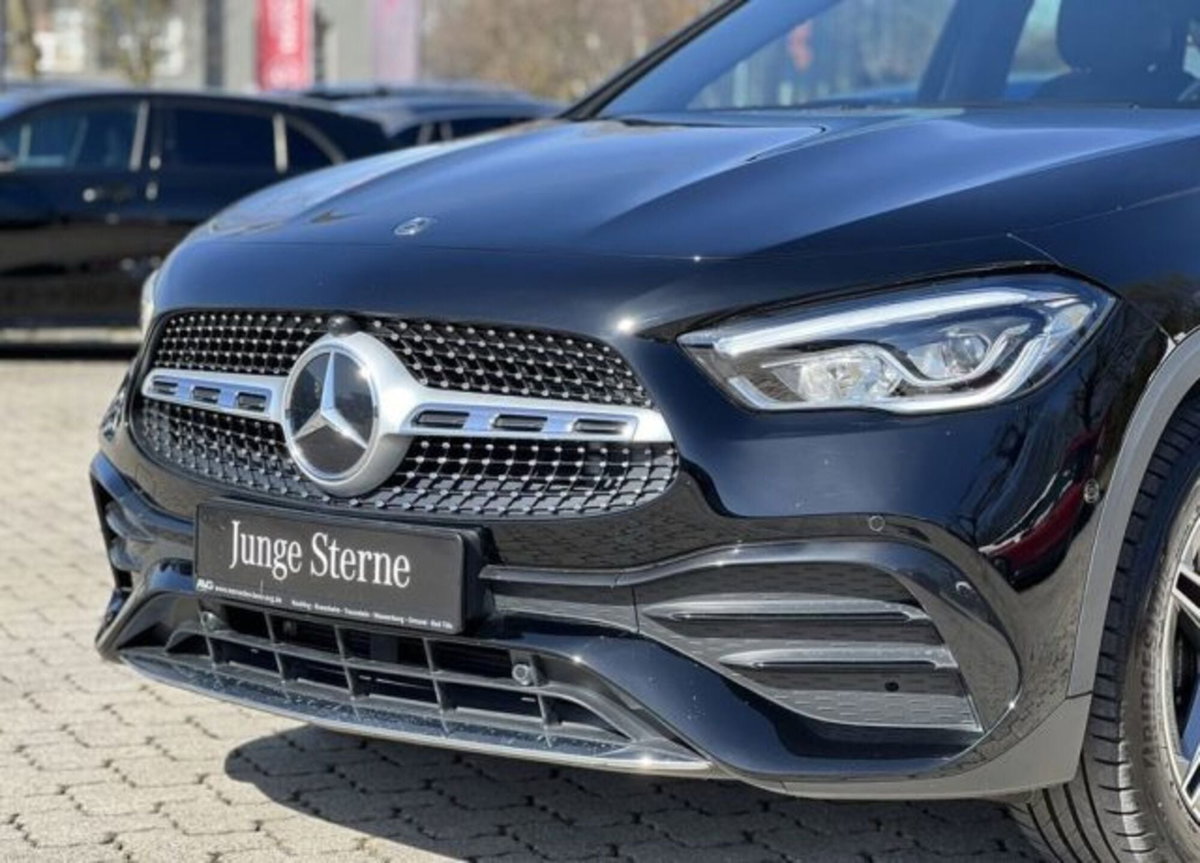 Mercedes-Benz GLA SUV 220 d Automatic 4Matic Premium (7)