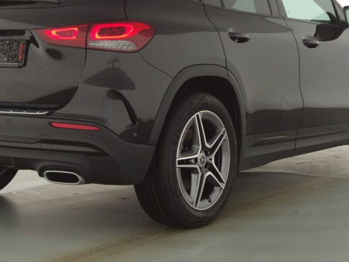 Mercedes-Benz GLA SUV 220 d AMG Line Premium Plus 4matic auto (4)