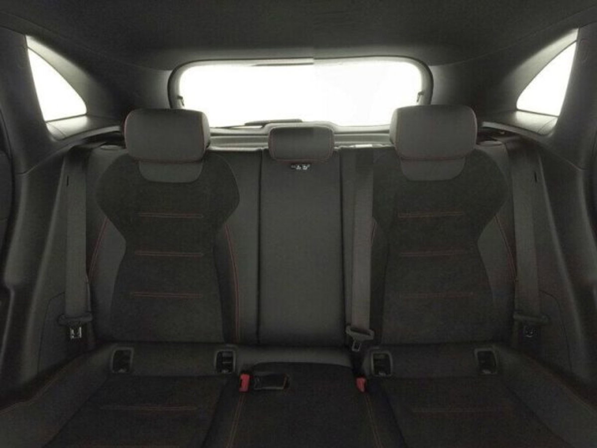 Mercedes-Benz GLA SUV 220 d AMG Line Premium Plus 4matic auto (9)