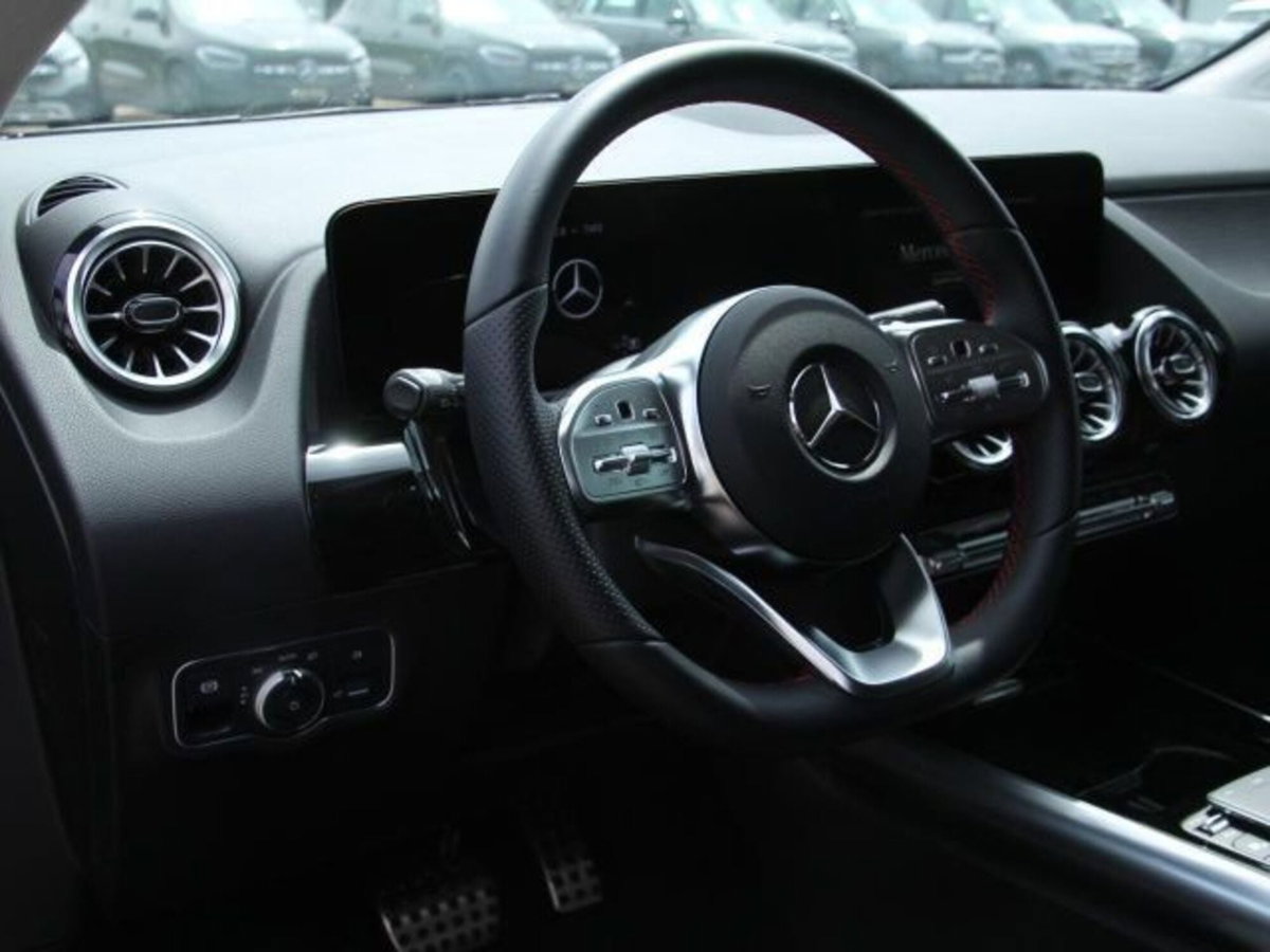 Mercedes-Benz GLA SUV 220 d AMG Line Premium Plus 4matic auto (10)