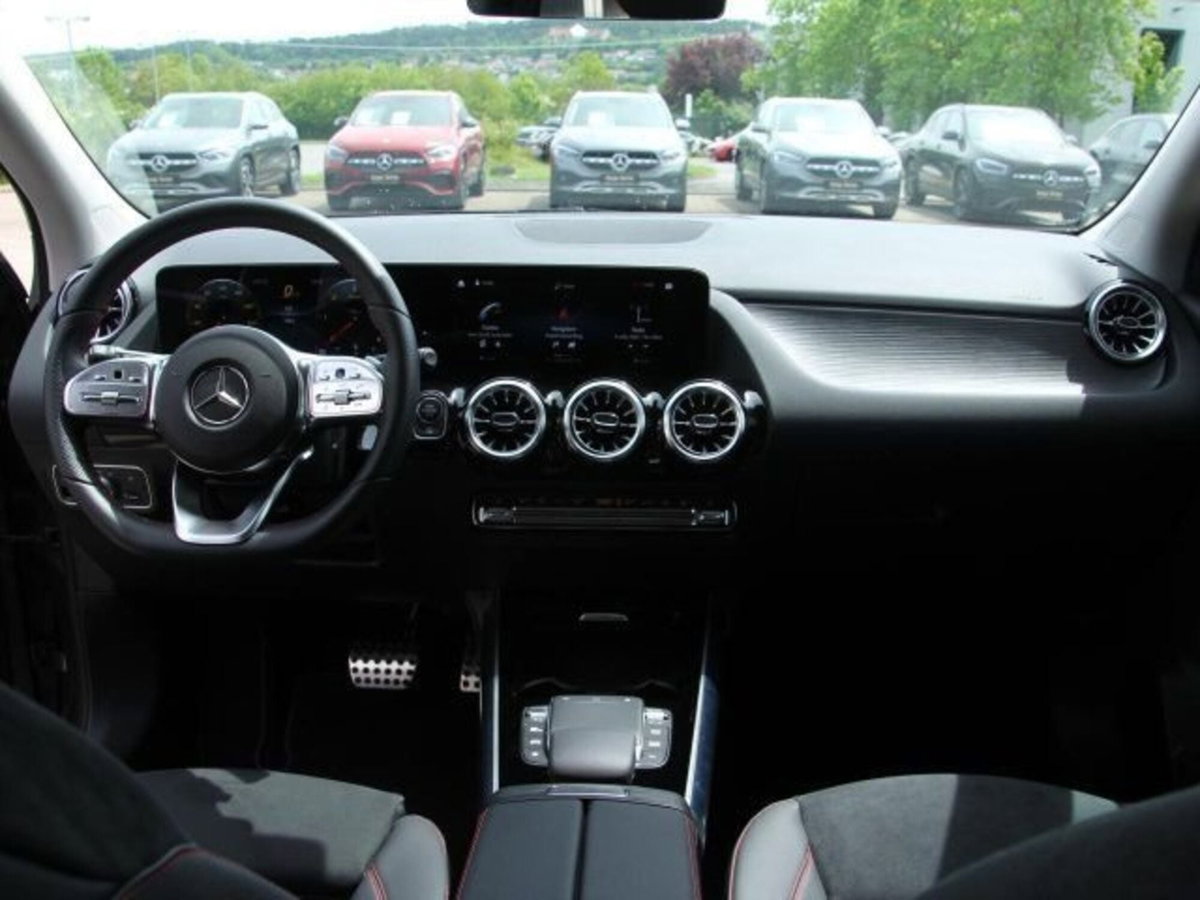 Mercedes-Benz GLA SUV 220 d AMG Line Premium Plus 4matic auto (14)