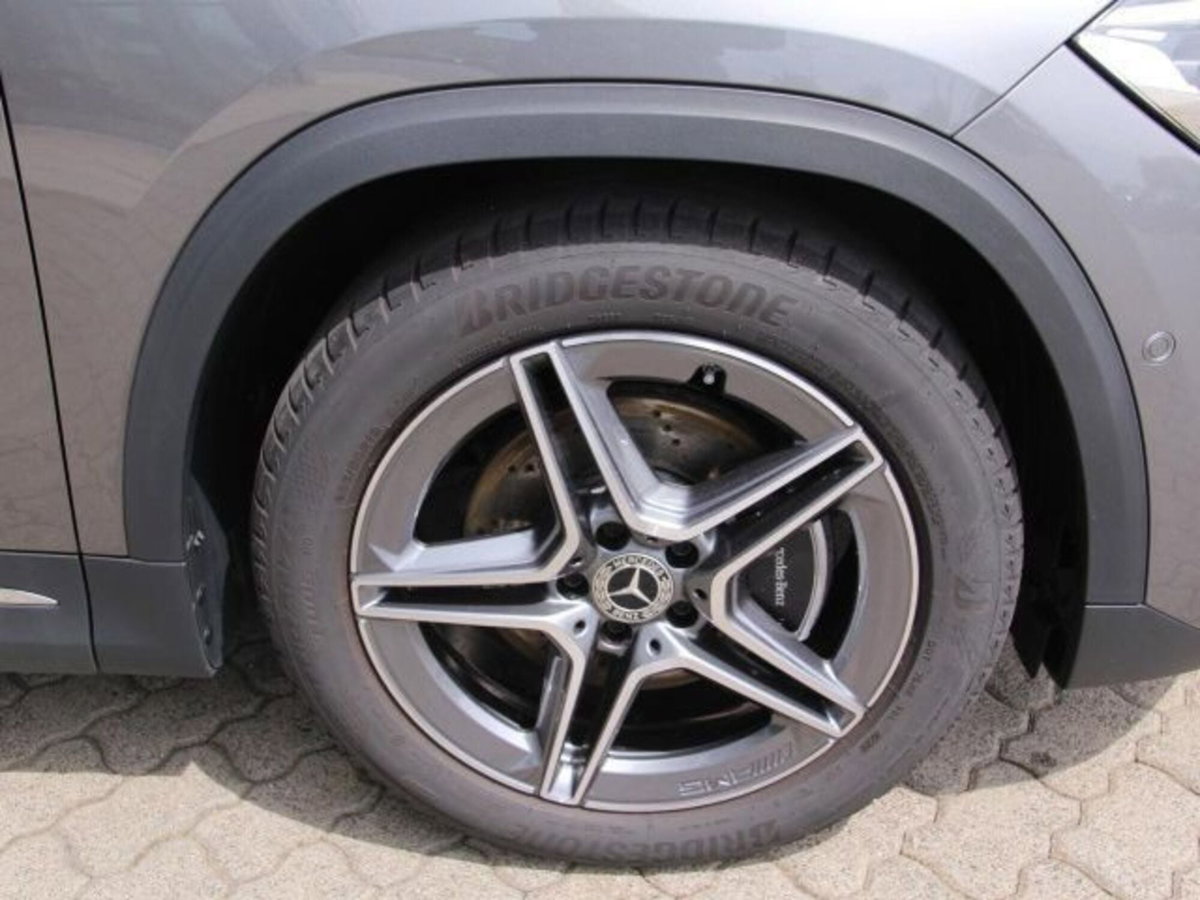 Mercedes-Benz GLA SUV 220 d AMG Line Premium Plus 4matic auto (8)