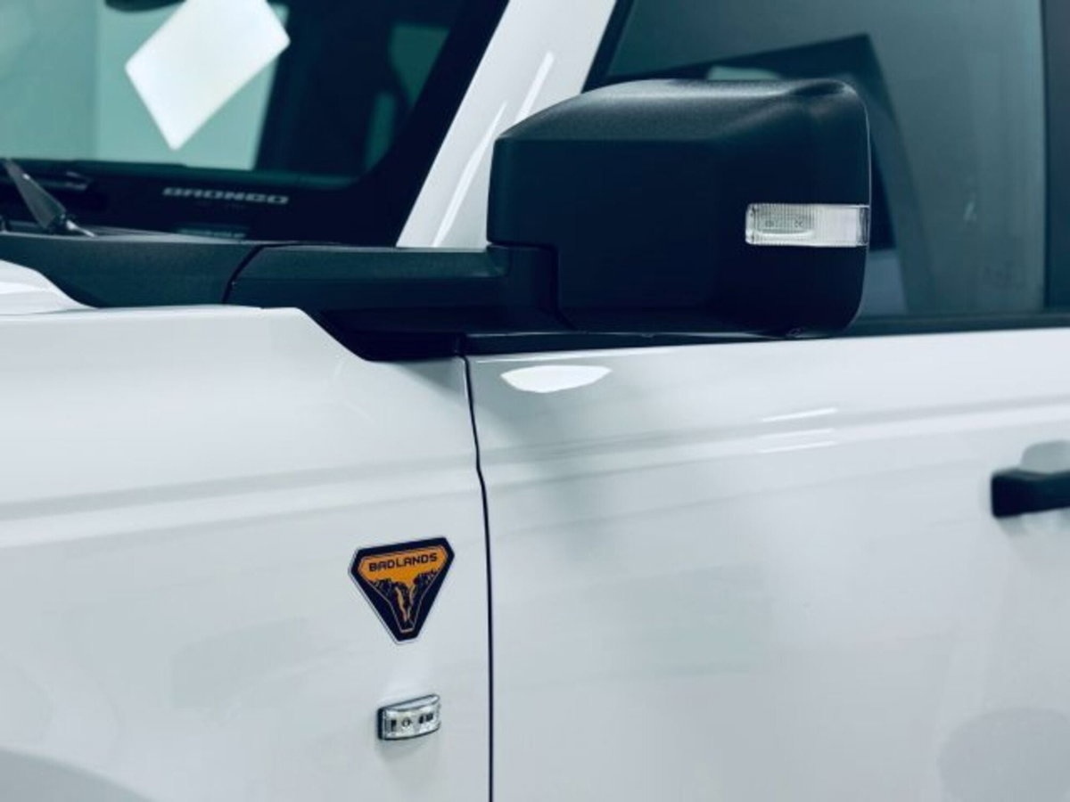 Ford Bronco 2.7 ecoboost V6 Badlands 4x4 335cv auto (8)