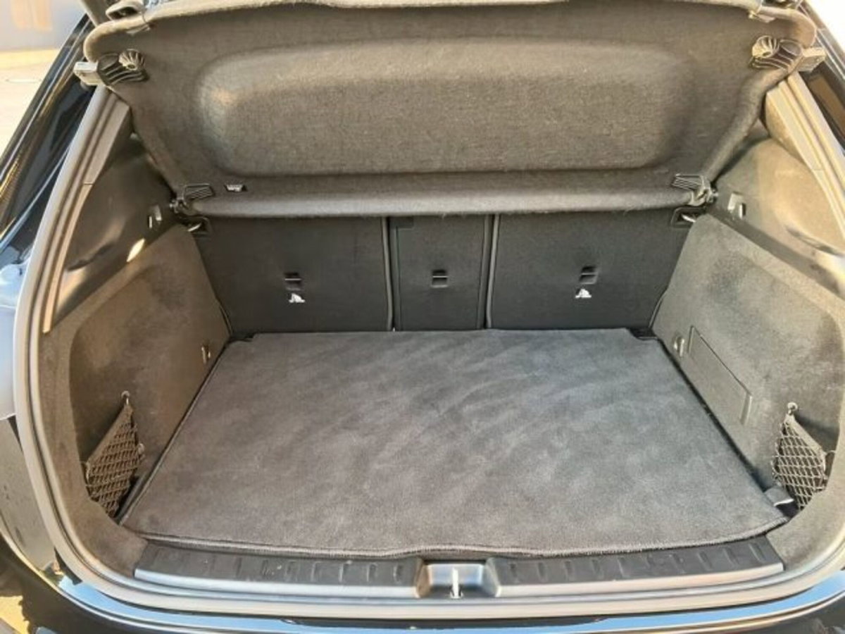 Mercedes-Benz GLA SUV 180 d AMG Line Premium Plus auto (10)