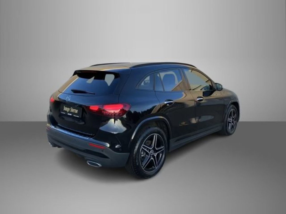 Mercedes-Benz GLA SUV 180 d AMG Line Premium Plus auto (2)