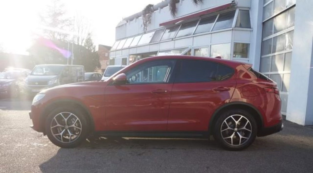 Alfa Romeo Stelvio Stelvio 2.0 Turbo 200 CV AT8 Q4 Super Business (3)