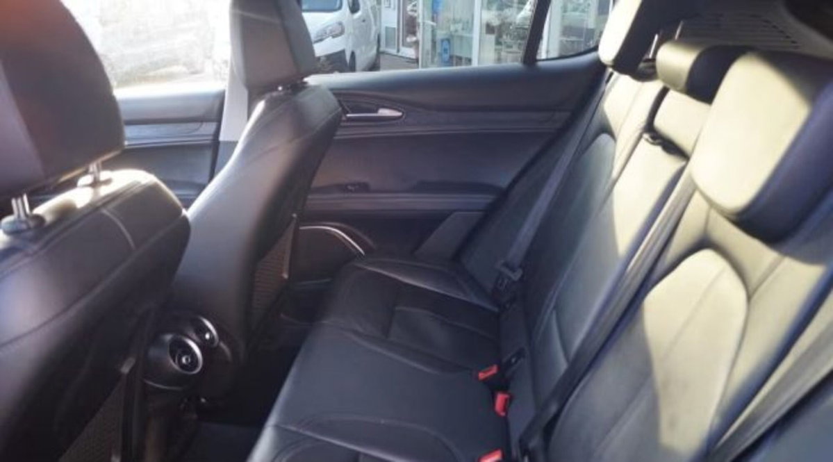 Alfa Romeo Stelvio Stelvio 2.0 Turbo 200 CV AT8 Q4 Super Business (8)
