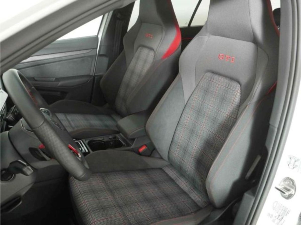 Volkswagen Golf 2.0 tsi GTI 265cv dsg (10)