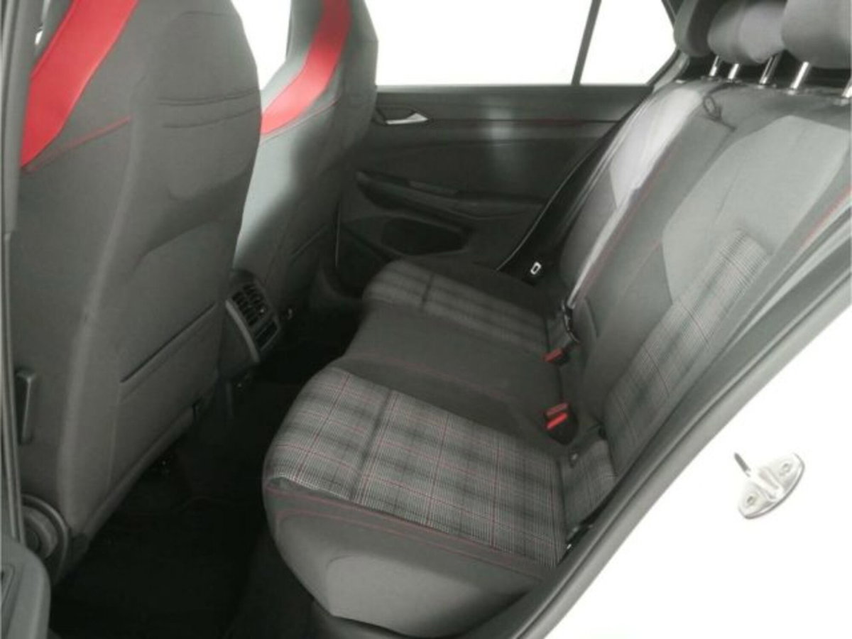 Volkswagen Golf 2.0 tsi GTI 265cv dsg (11)