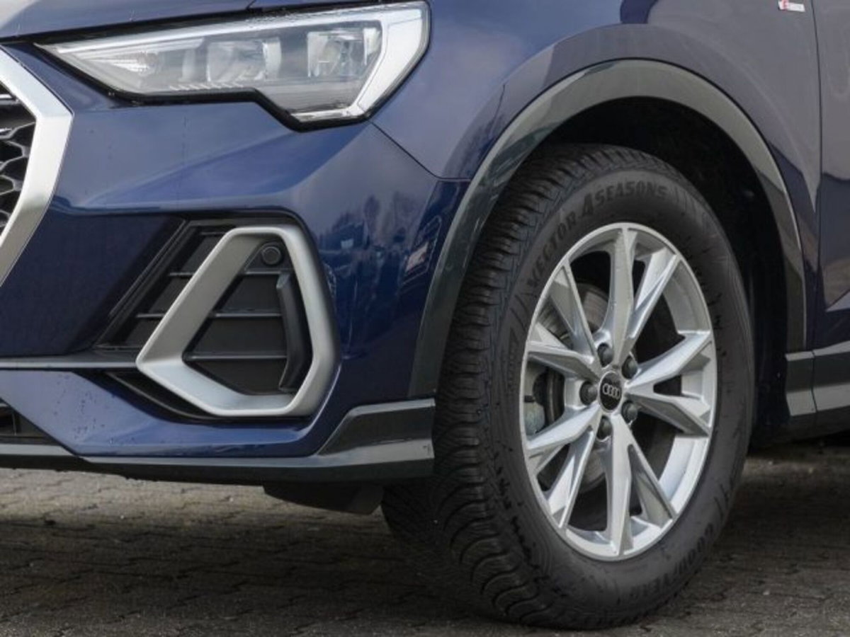 Audi Q3 Sportback 35 TDI quattro S tronic S line edition (3)