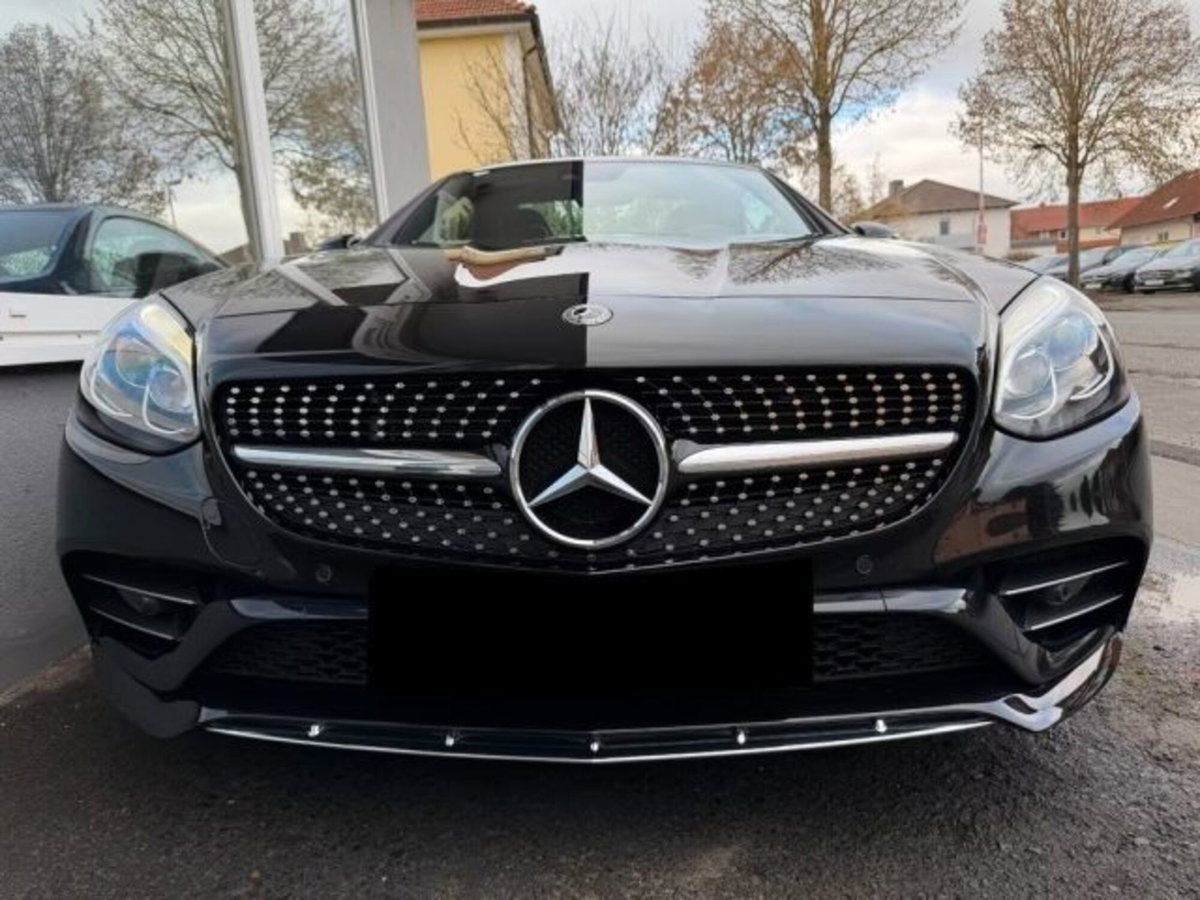 Mercedes-Benz SLC 300 AMG line (4)