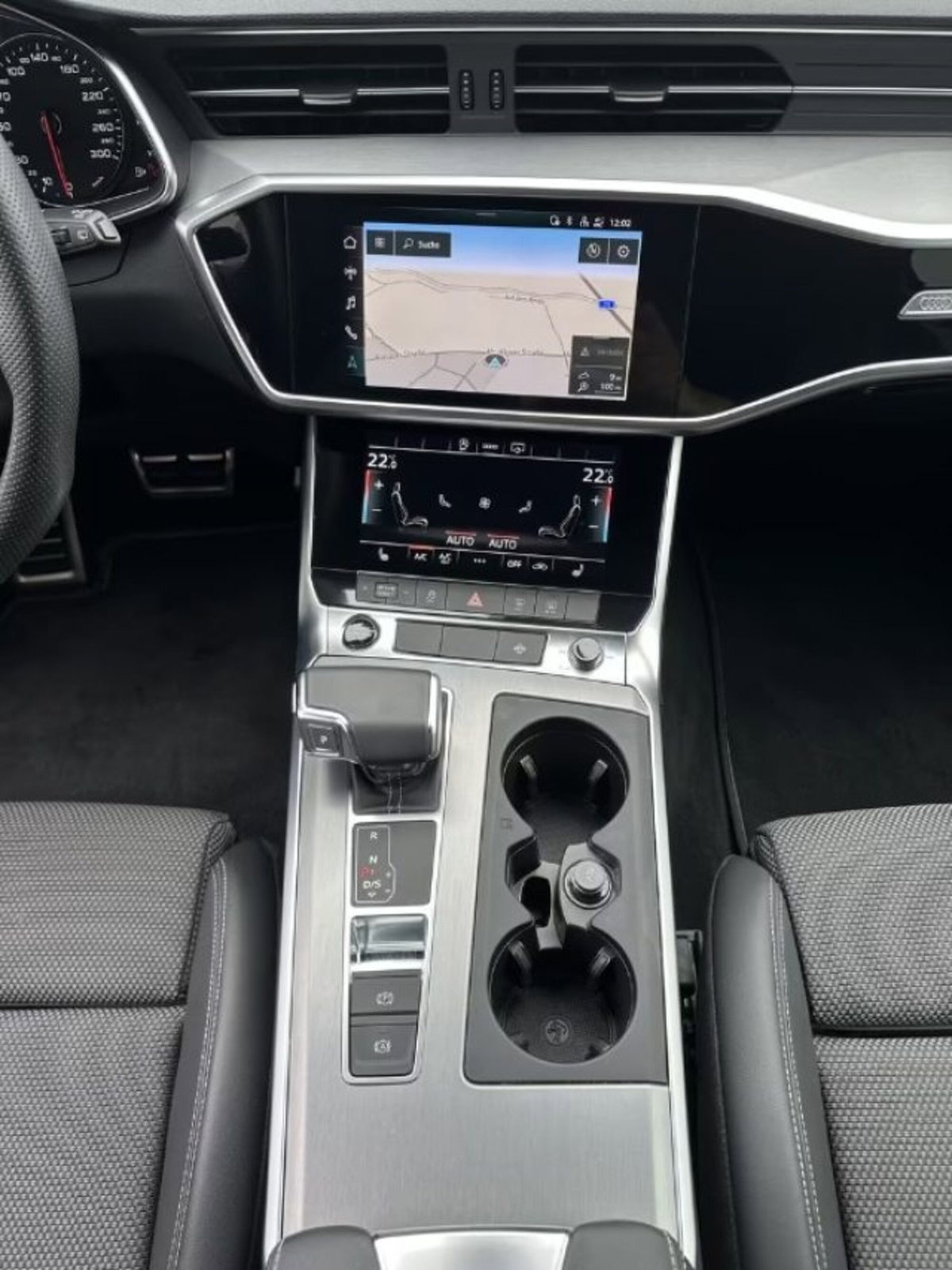 Audi A6 Avant 40 2.0 TDI S tronic Business Plus (12)