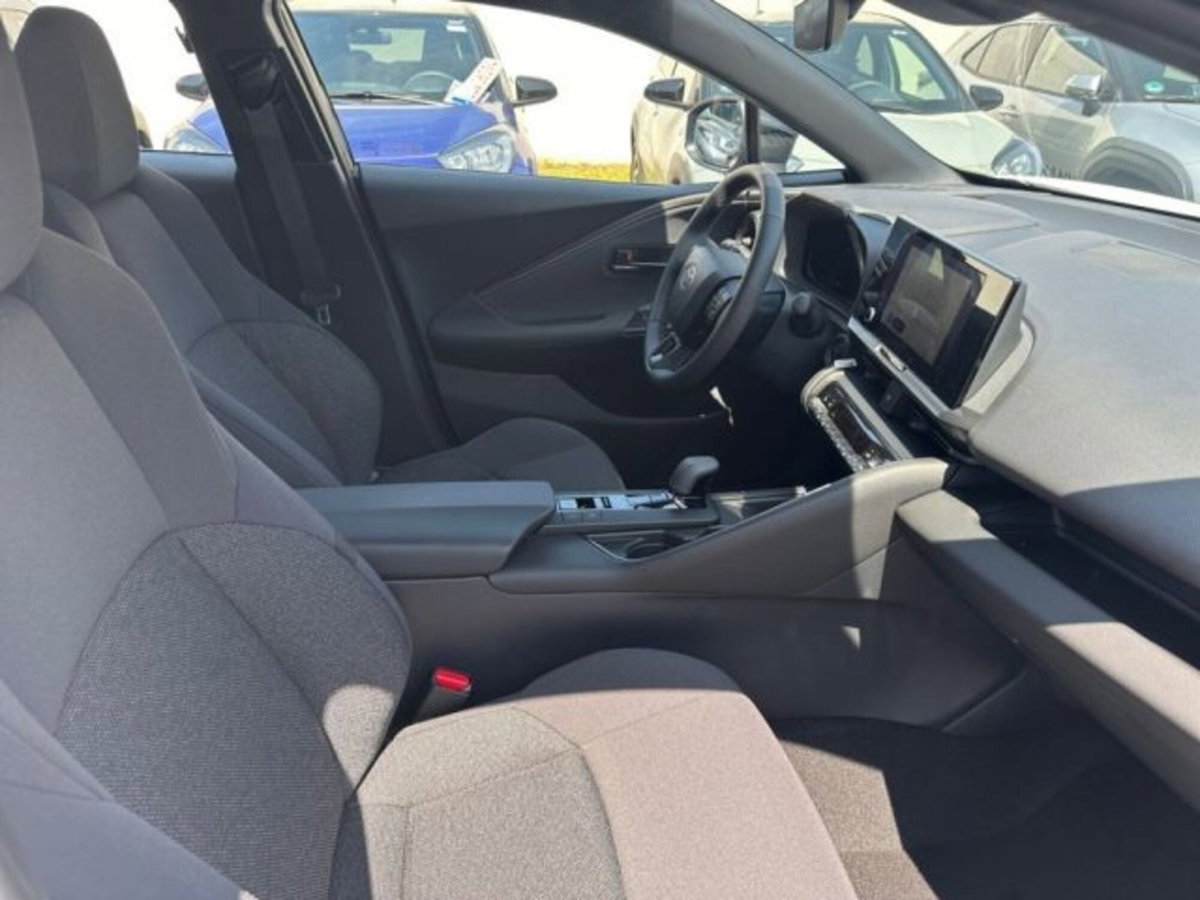 Toyota Toyota C-HR 1.8 Hybrid E-CVT Trend (7)