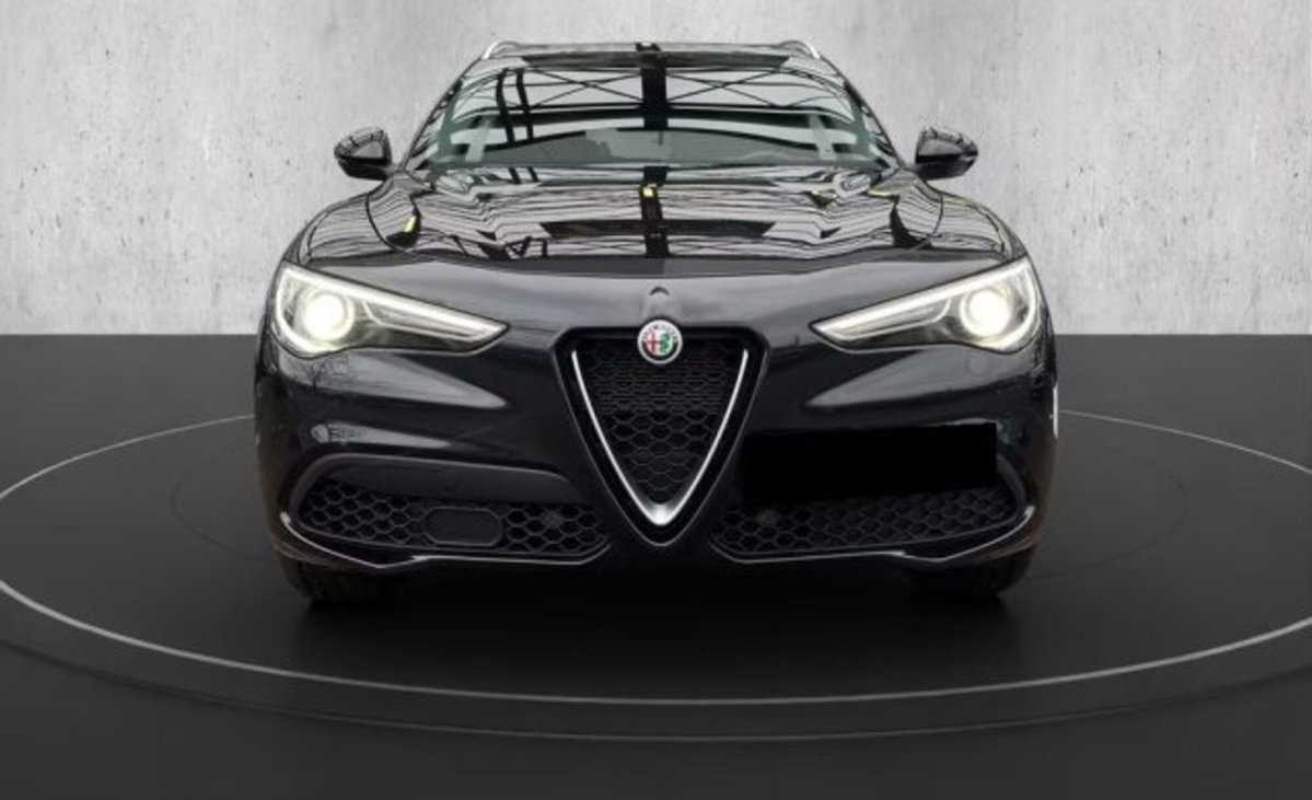 Alfa Romeo Stelvio Stelvio 2.0 Turbo 280 CV AT8 Q4 Ti (2)