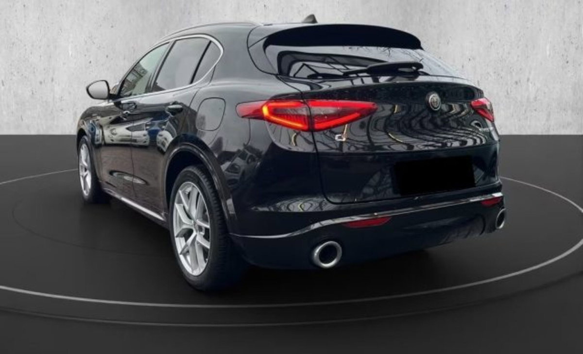 Alfa Romeo Stelvio Stelvio 2.0 Turbo 280 CV AT8 Q4 Ti (4)