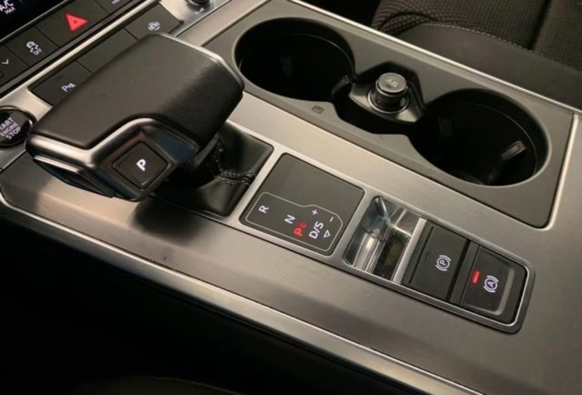 Audi A6 Avant 45 2.0 TFSI quattro ultra S tronic Business (10)
