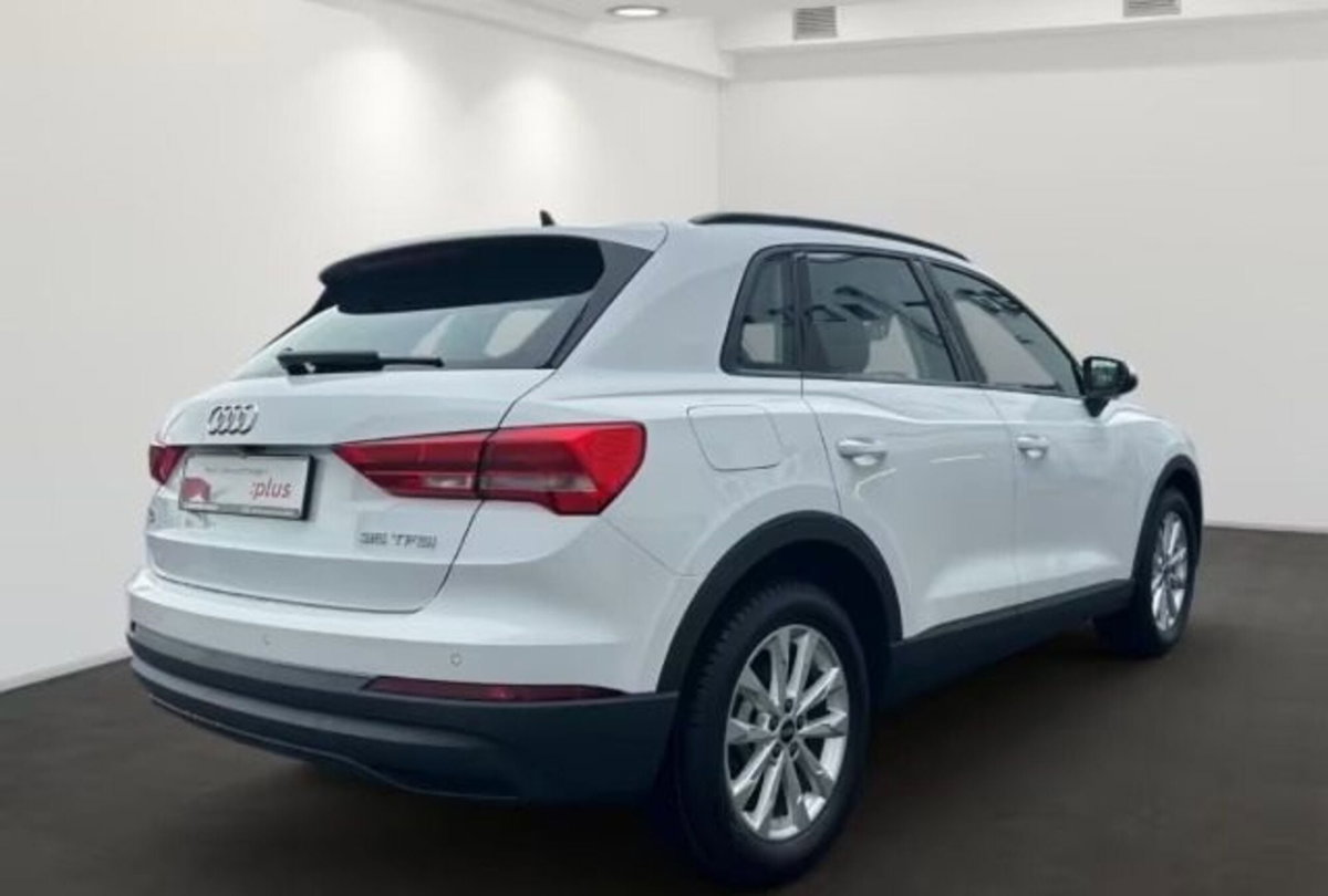 Audi Q3 35 1.5 tfsi (3)