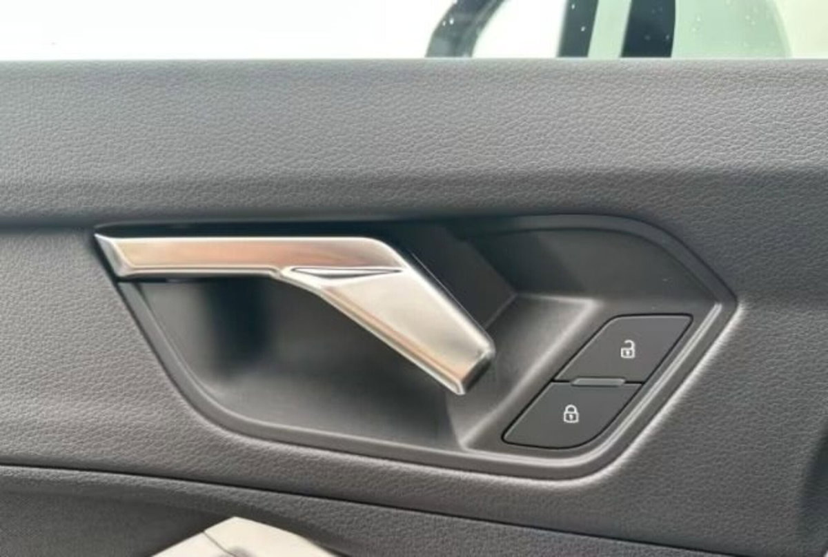Audi Q3 35 1.5 tfsi (9)