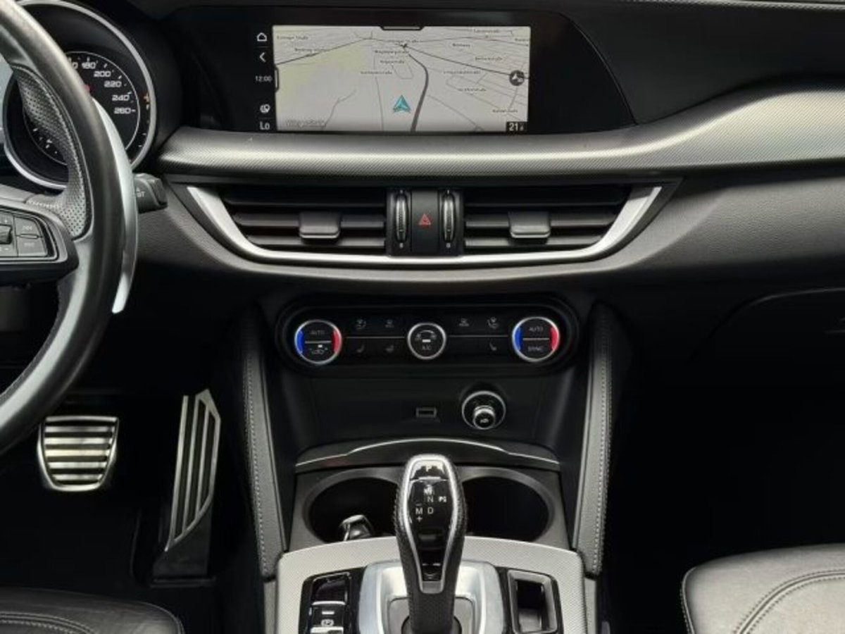 Alfa Romeo Stelvio Stelvio 2.0 Turbo 280 CV AT8 Q4 Veloce (13)