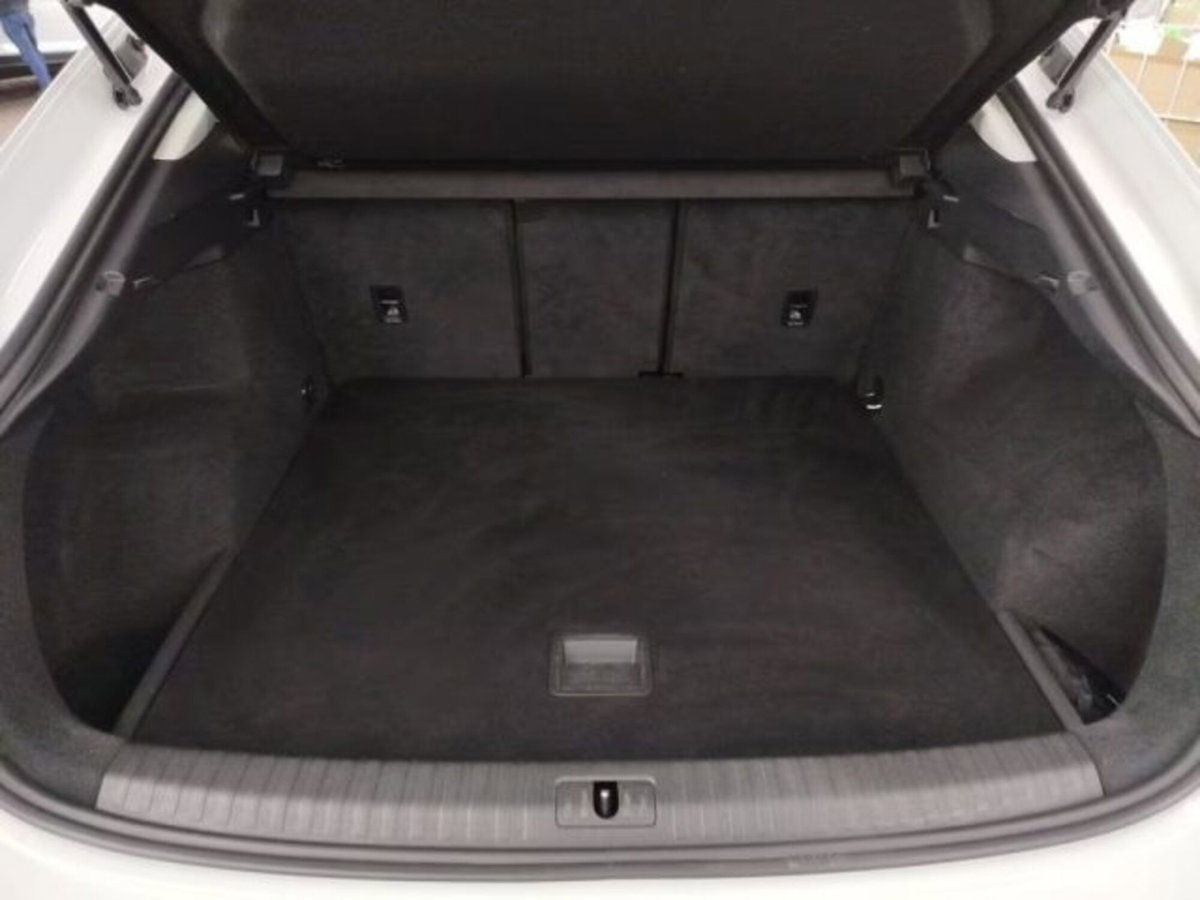 Audi Q3 Sportback 35 TDI quattro S tronic S line edition (8)