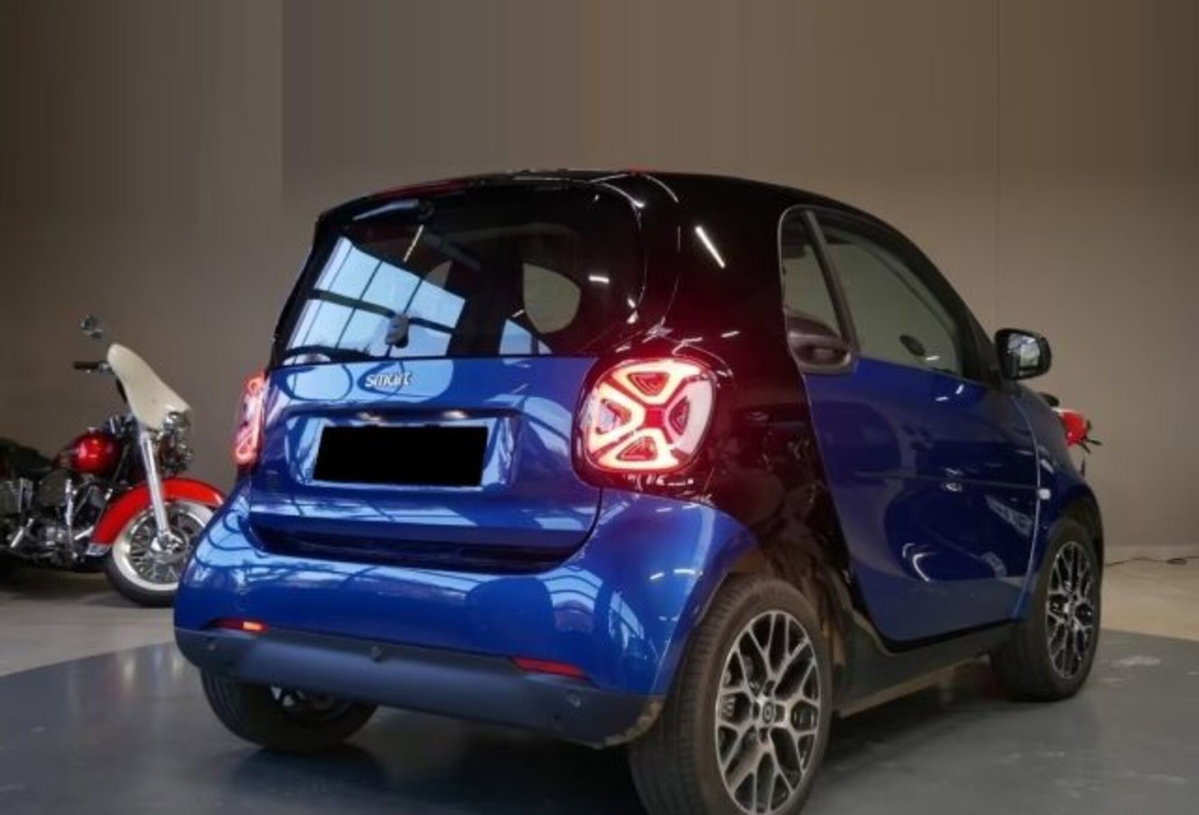 smart Fortwo EQ Prime Nightsky (8)