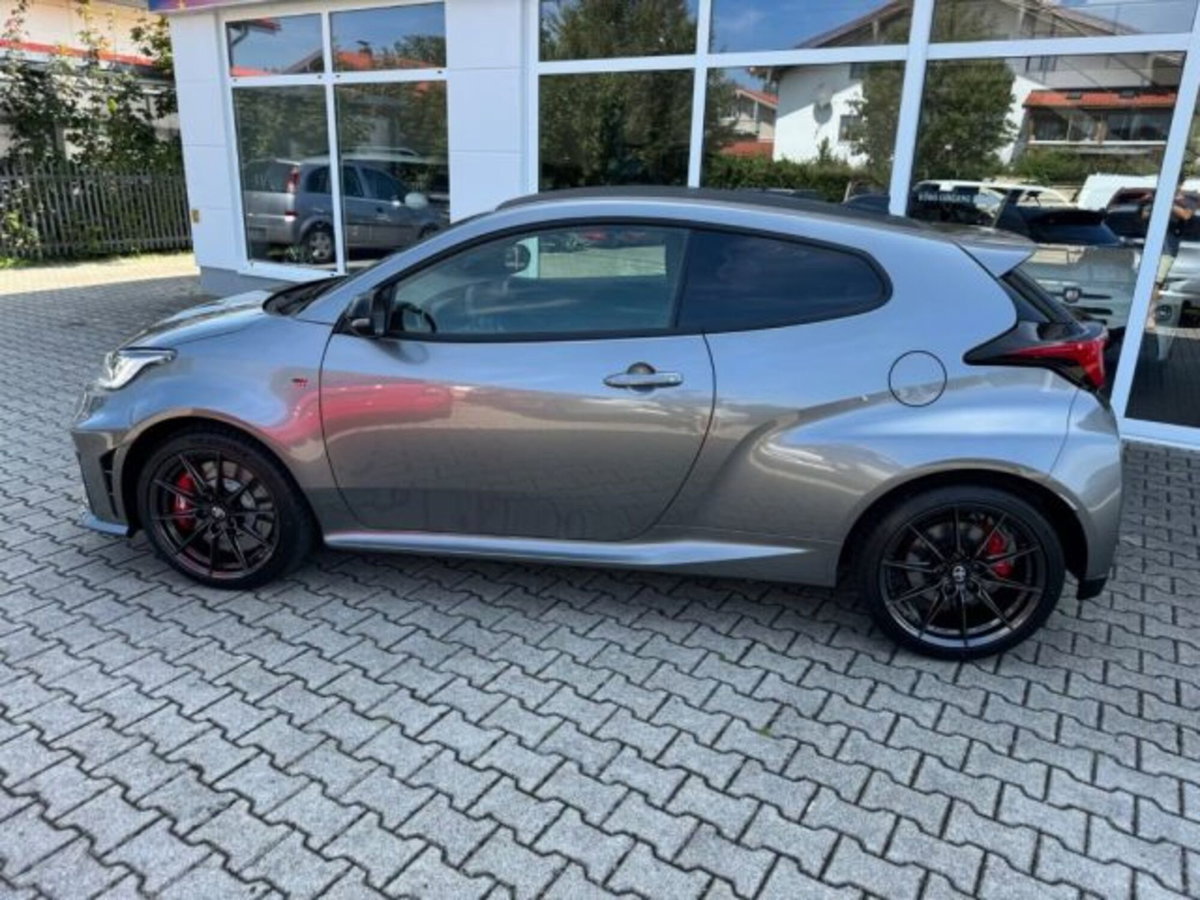 Toyota GR Yaris 1.6 Circuit imt-6 (2)