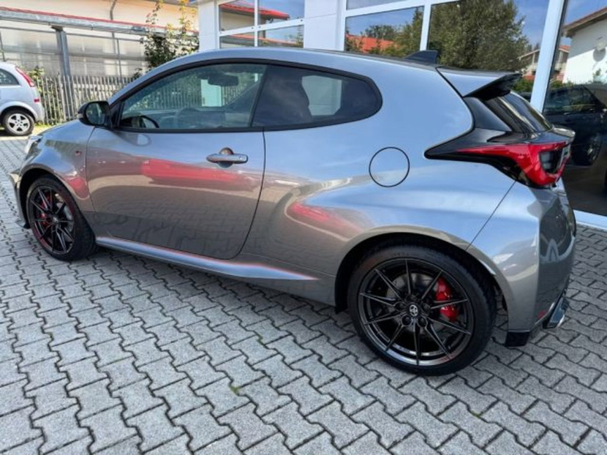 Toyota GR Yaris 1.6 Circuit imt-6 (3)