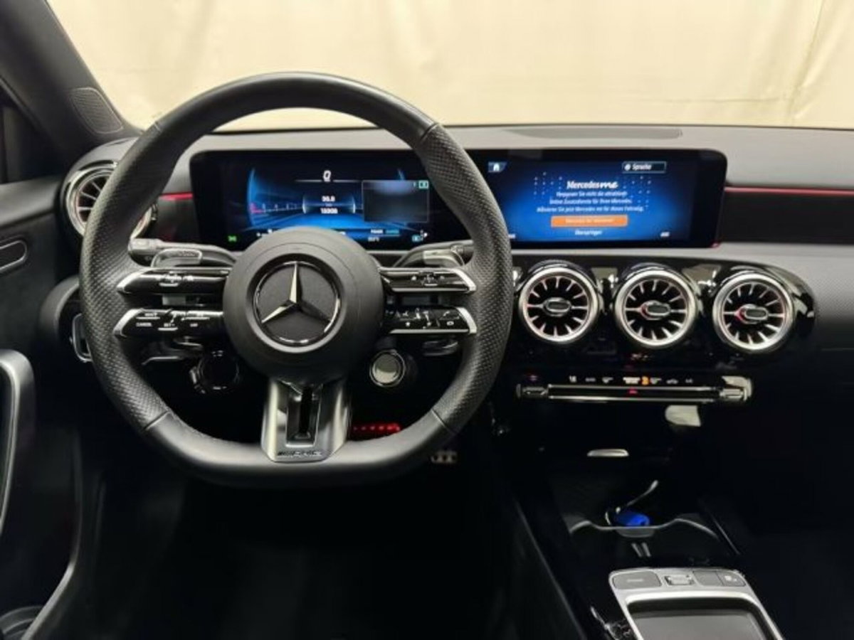 Mercedes-Benz Classe A AMG 35 AMG Line Premium Plus 4matic auto (12)