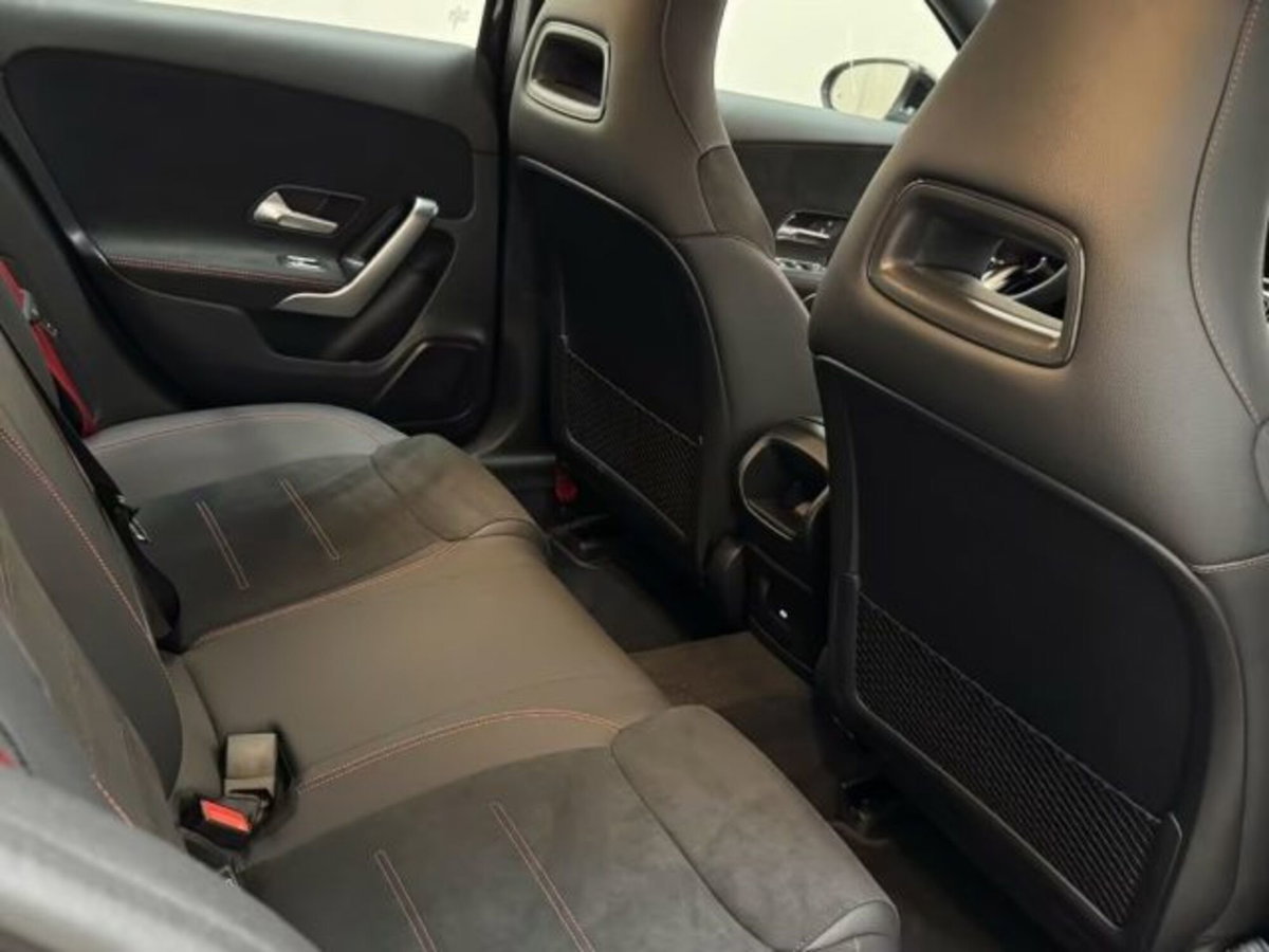 Mercedes-Benz Classe A AMG 35 AMG Line Premium Plus 4matic auto (16)