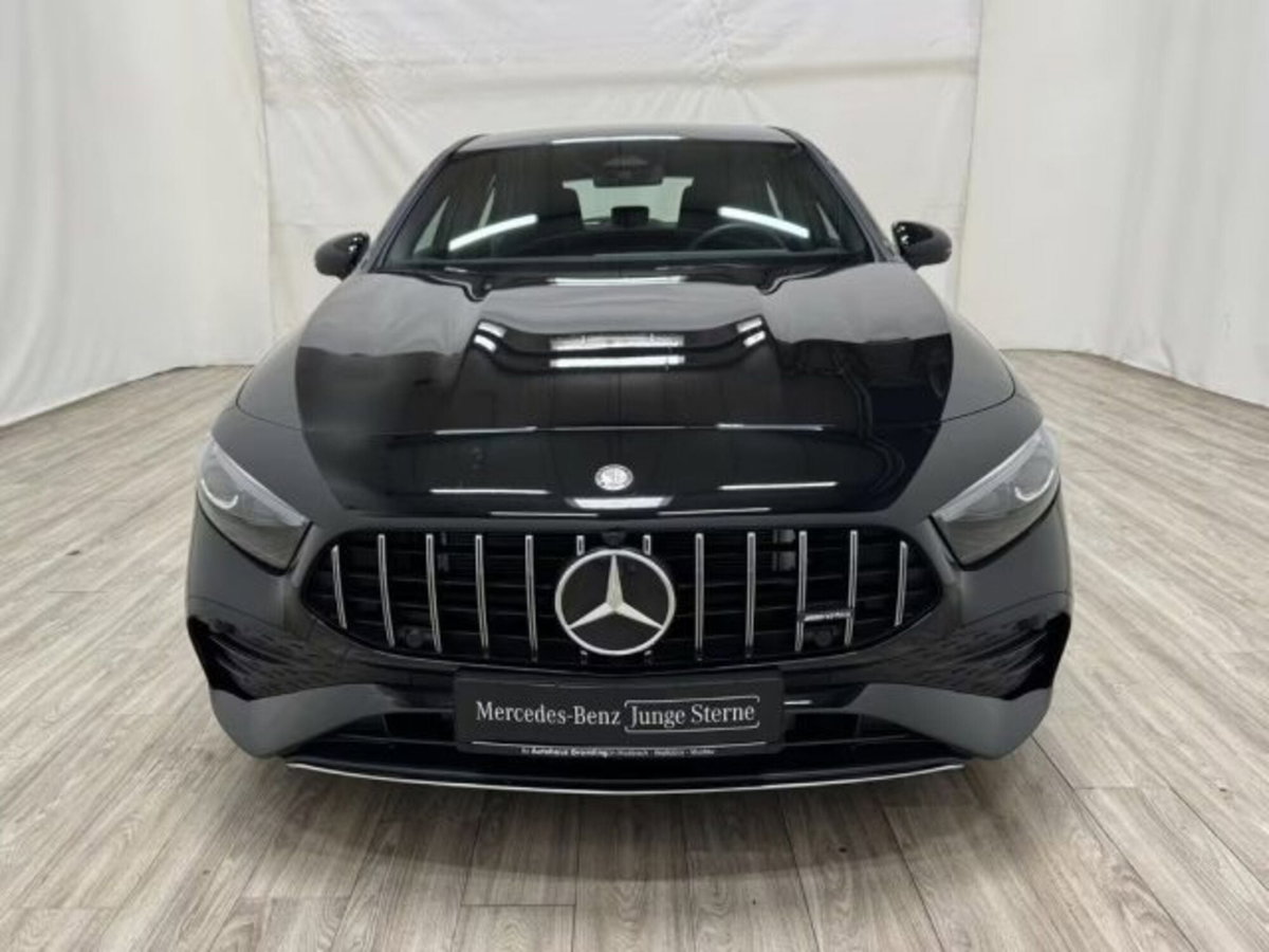 Mercedes-Benz Classe A AMG 35 AMG Line Premium Plus 4matic auto (4)