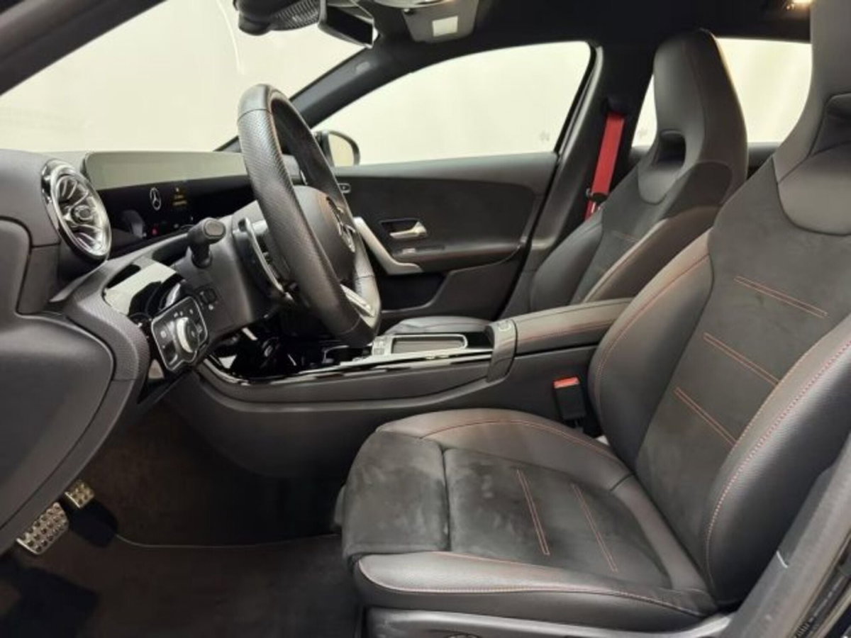 Mercedes-Benz Classe A AMG 35 AMG Line Premium Plus 4matic auto (9)