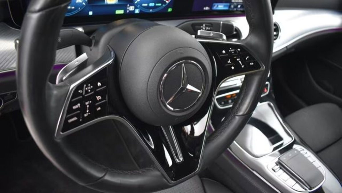 Mercedes-Benz Classe E 220 d Auto AMG Line (14)