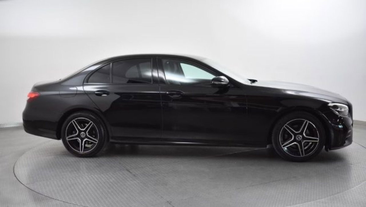 Mercedes-Benz Classe E 220 d Auto AMG Line (4)