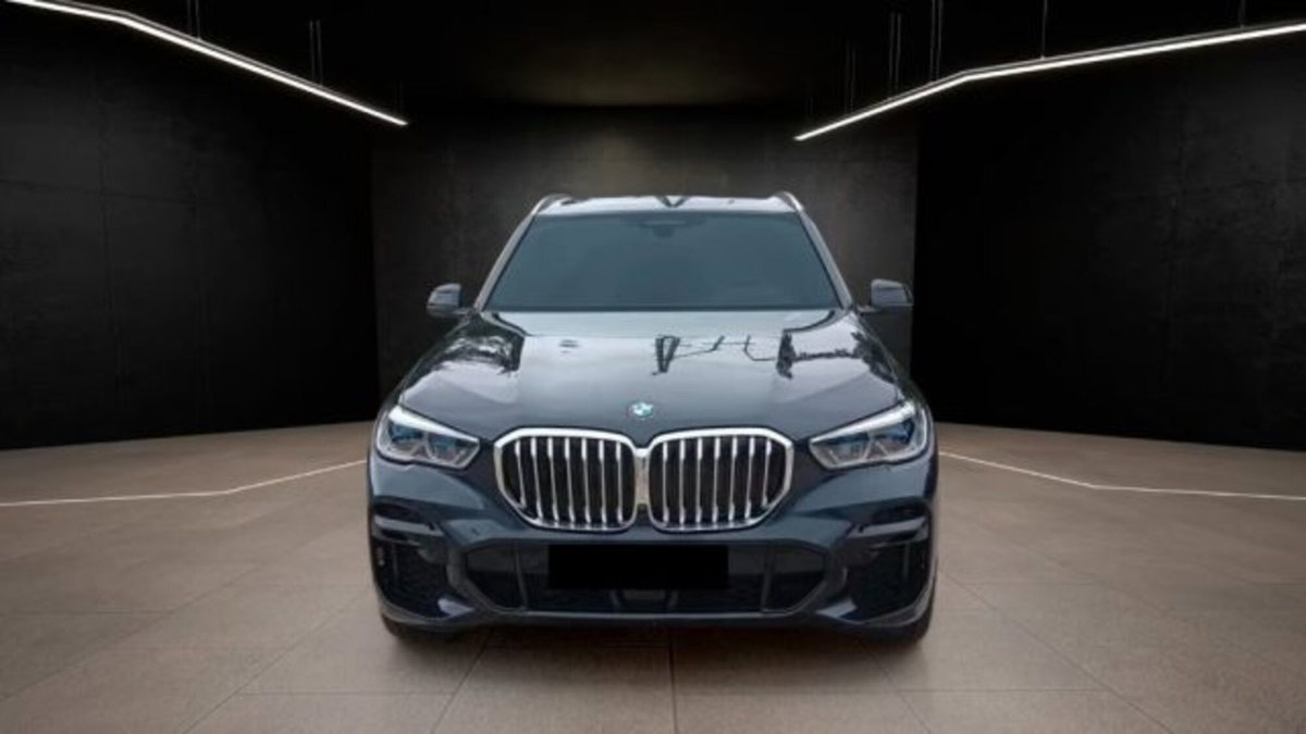BMW X5 xDrive30d 48V Msport (2)