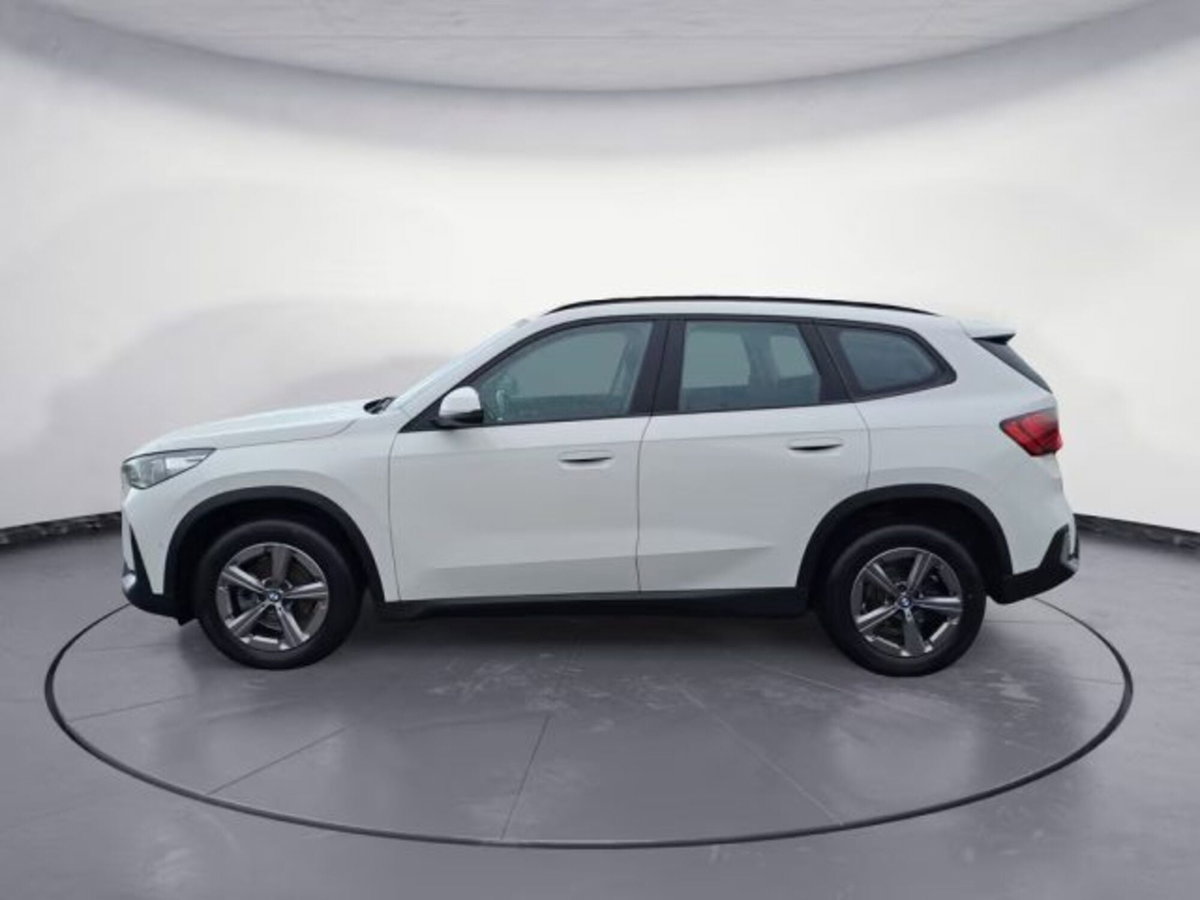 BMW X1 sDrive18d (2)