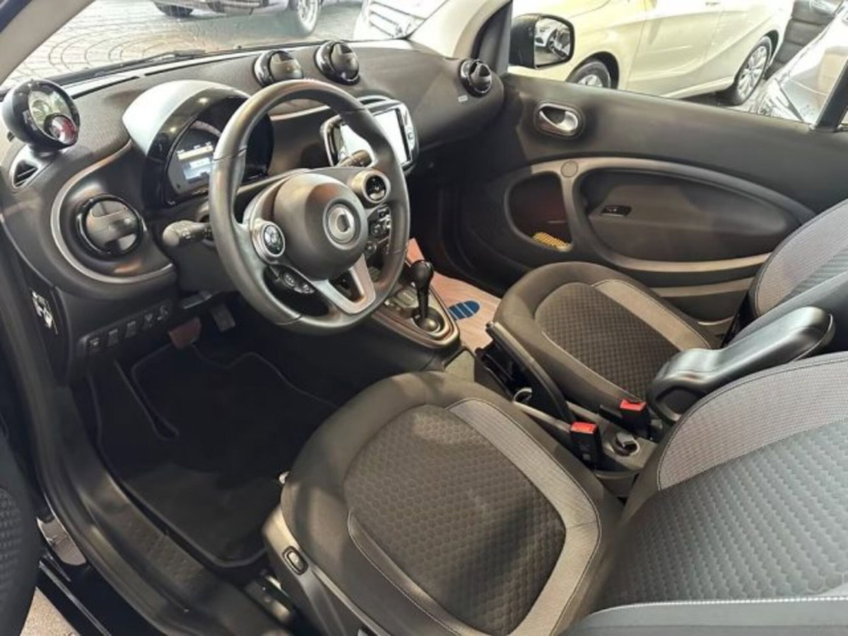 smart Fortwo EQ Racingreen (22kW) (9)