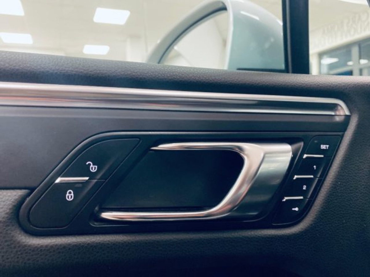 Porsche Macan 2.0 (4)