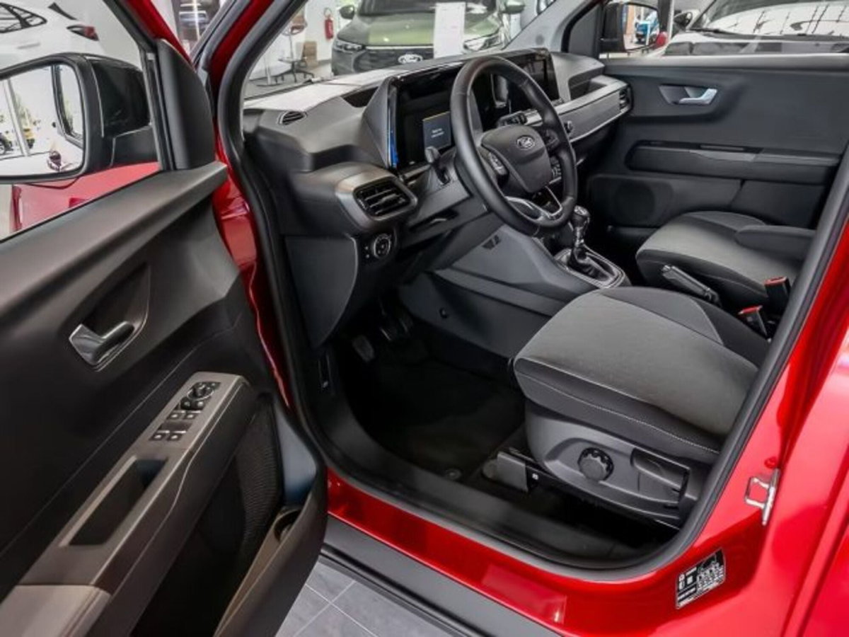 Ford Tourneo Courier 1.0 EcoBoost 100 CV Titanium (4)