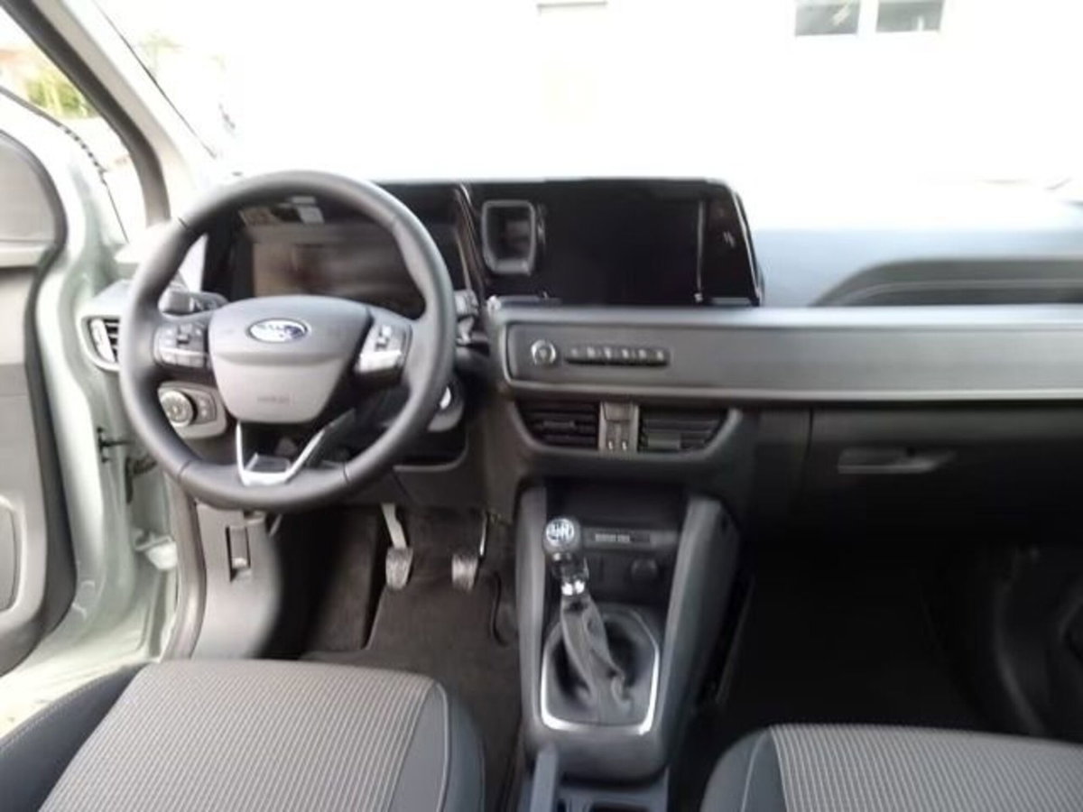 Ford Tourneo Courier 1.0 EcoBoost 100 CV Plus (7)