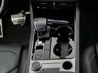 Volkswagen Touareg 3.0 V6 TDI SCR (15)