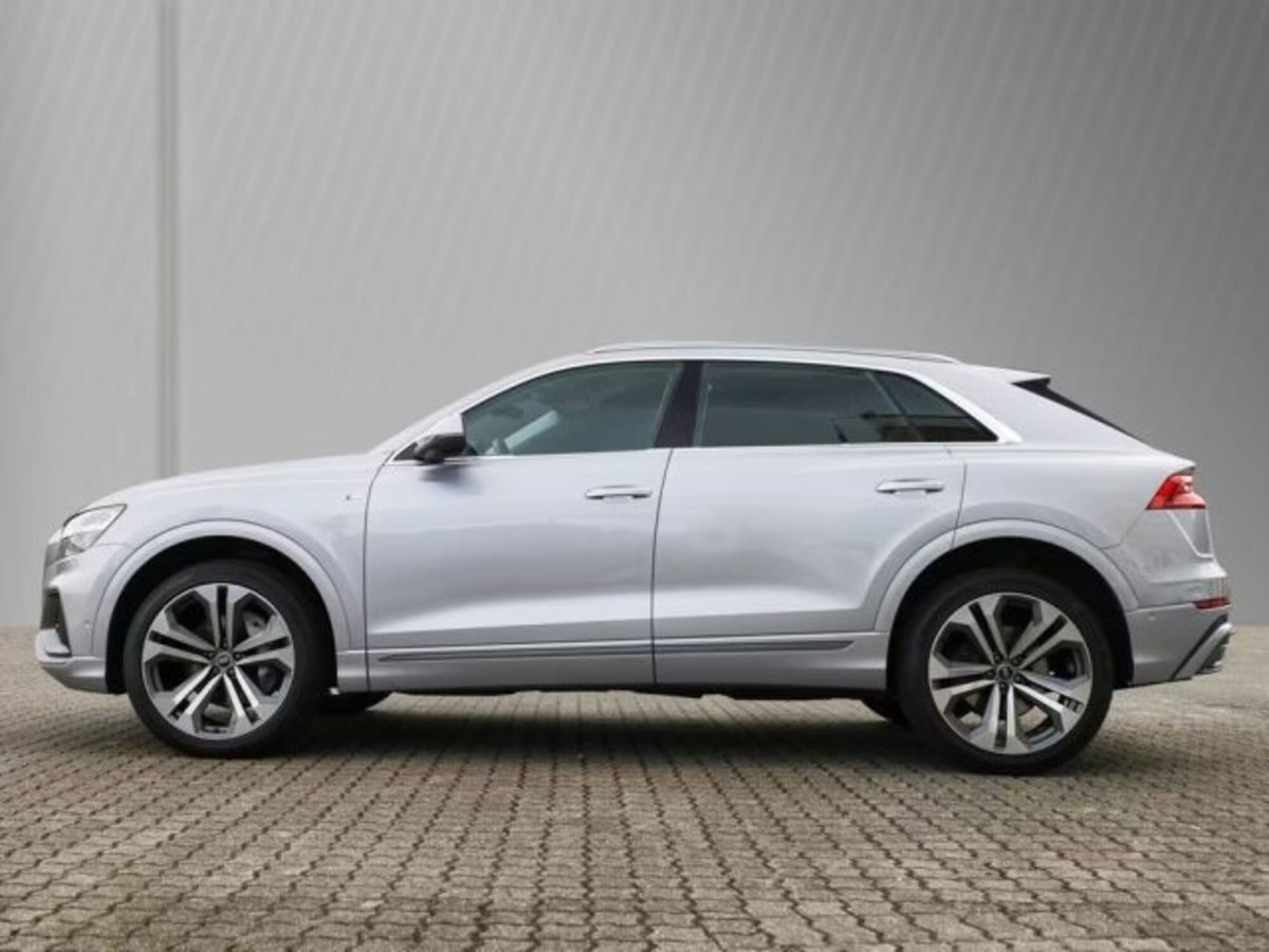 Audi Q8 3.0 tdi mhev S line edition quattro 231cv tiptronic (2)