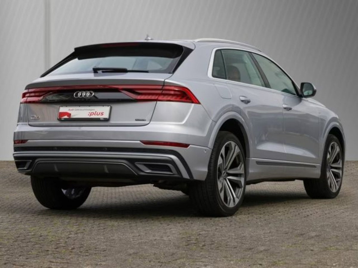 Audi Q8 3.0 tdi mhev S line edition quattro 231cv tiptronic (3)