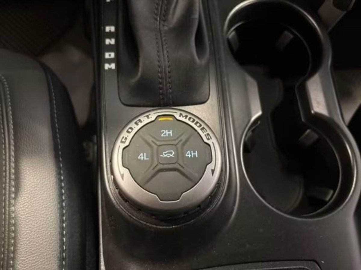 Ford Bronco 2.7 ecoboost V6 Outer Banks 4x4 335cv auto (9)