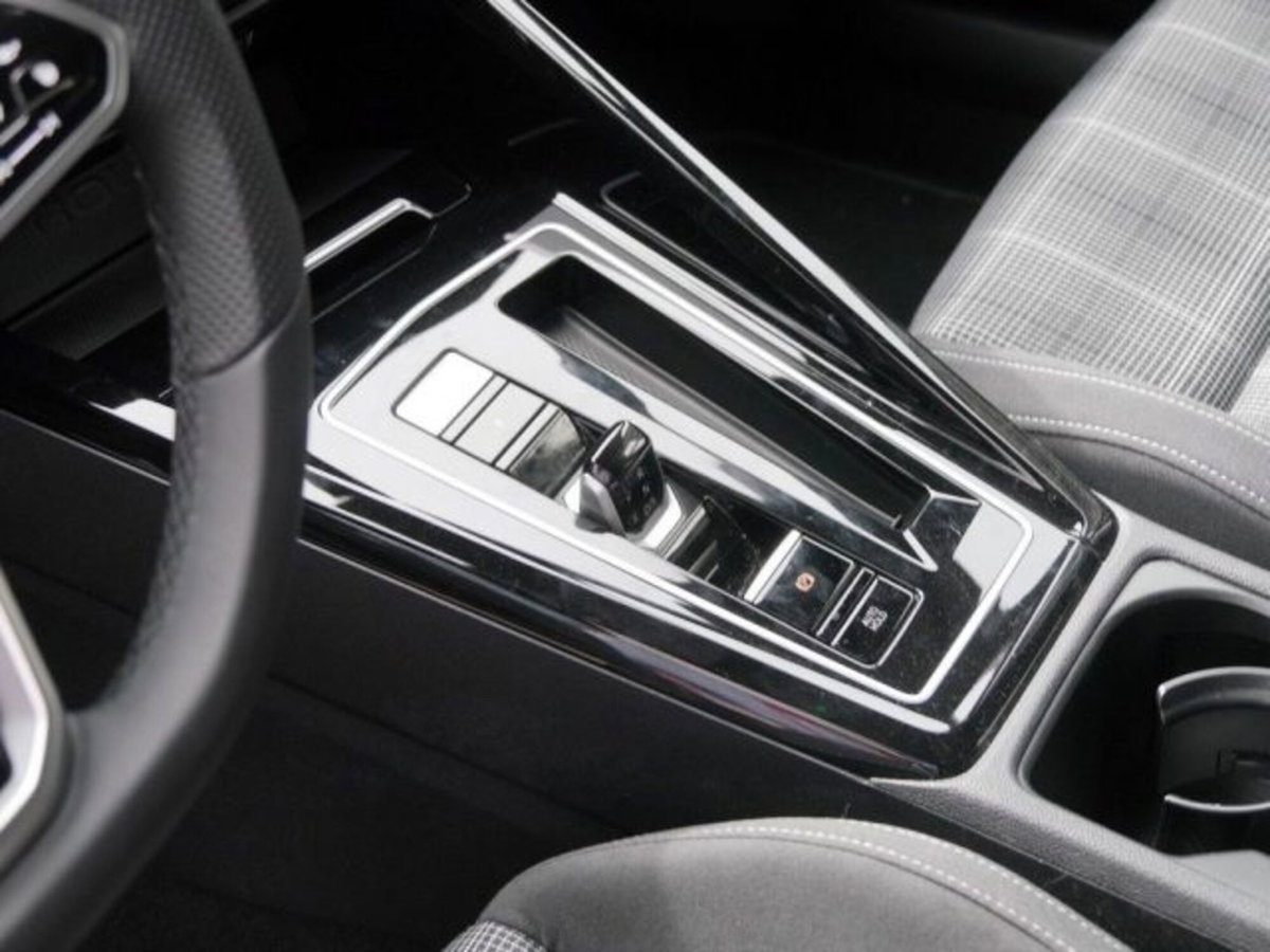 Volkswagen Golf 2.0 TDI GTD DSG (9)