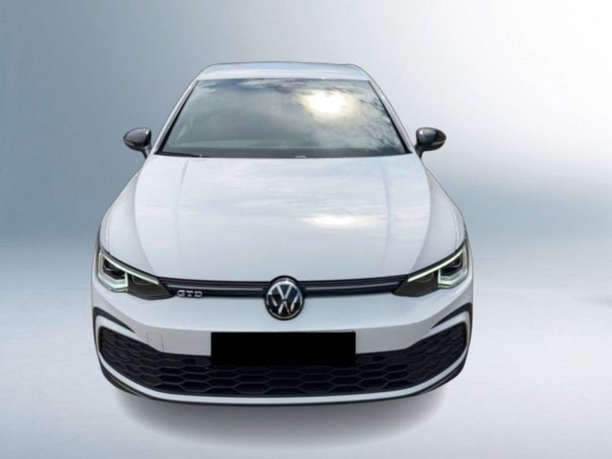 Volkswagen Golf 2.0 TDI GTD DSG (2)