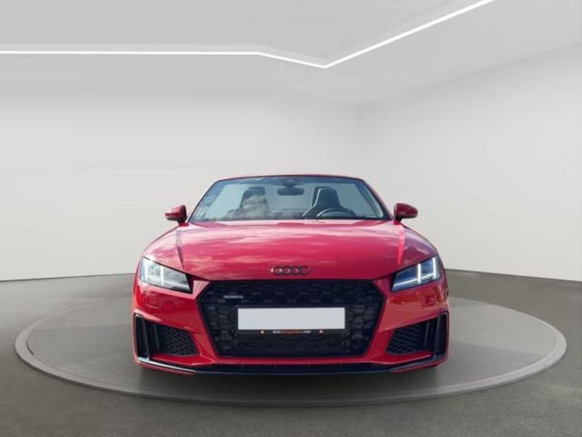 Audi TT Cabrio 45 TFSI quattro S tronic (2)